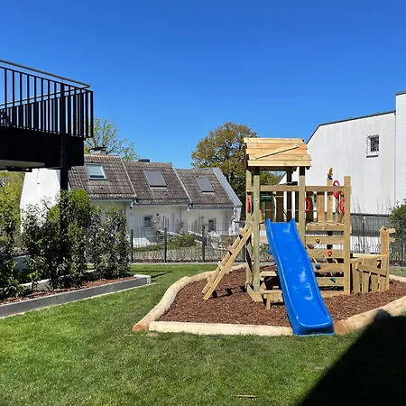 My Baltic Sea - Im Ocean Hill شاربوتس